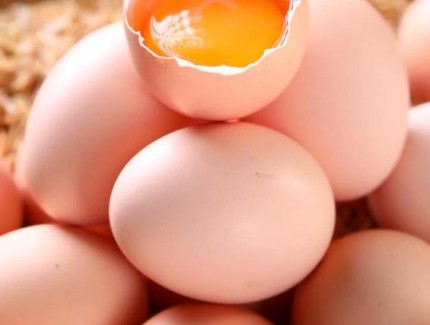 鸡蛋价突然涨了，南北差三块，这波能撑多久？